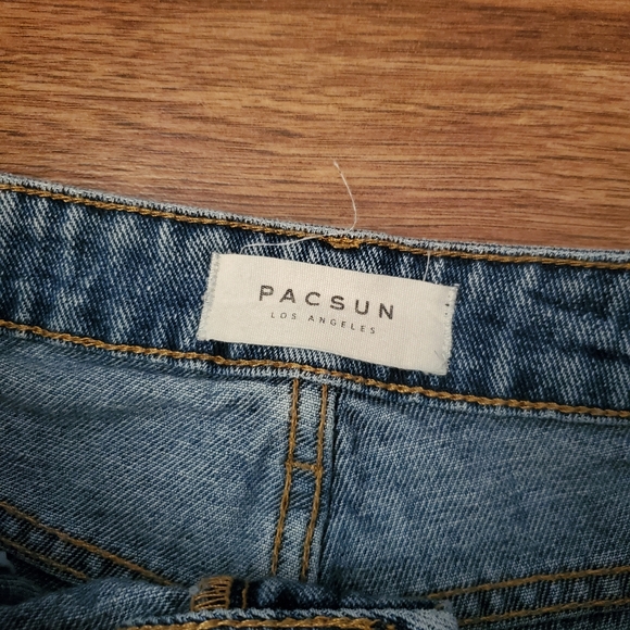 PacSun Size 26 Mom Jeans - Picture 5 of 9